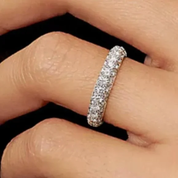 Tiffany's Diamond Ring - Etoile Three Row Bank - 2ct - Picture 2 of 3